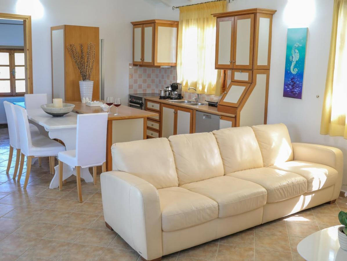 Georgia Villas Skiathos-Stadt Exterior foto